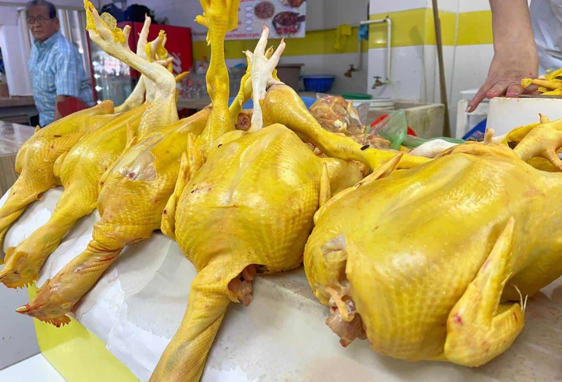 Aumenta 10 pesos el kilo de pollo en los mercados de Veracruz