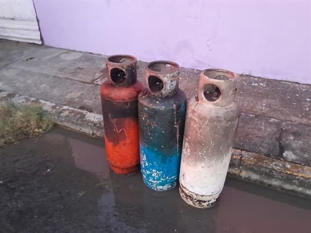 Abre válvulas de tanques de gas y provoca incendio en Veracruz: hay dos víctimas | VIDEO