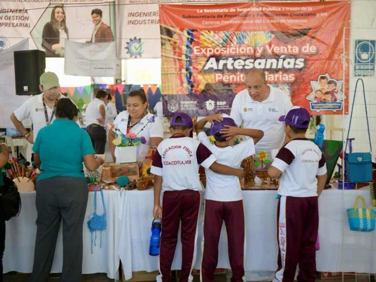 Realiza Protección Civil estatal Macro Feria Infantil en Coatzacoalcos