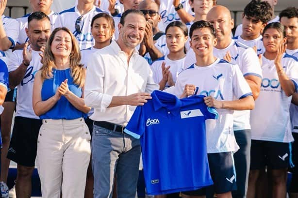 Abanderan a deportistas de Boca del Río rumbo a los juegos de la CONADE 2024