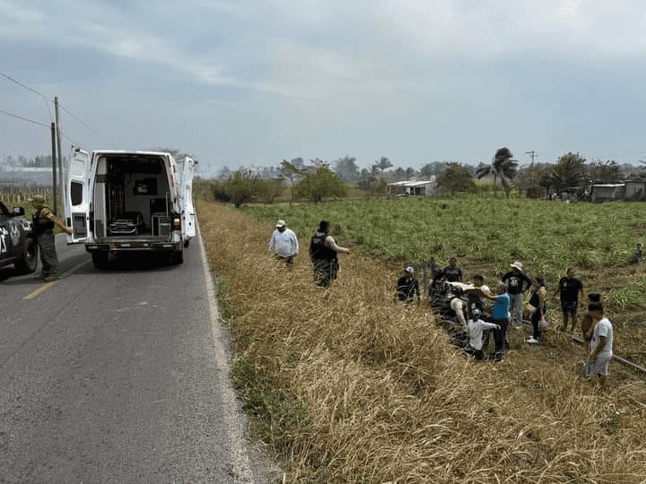 Accidente en Úrsulo Galván: Motociclista Lesionado al caer en Cañal
