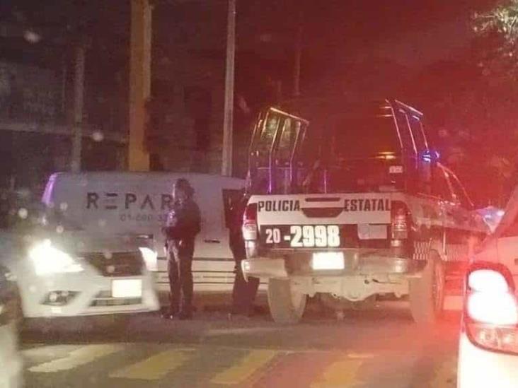 Patrulla de la SSP choca contra camioneta en calles de Xalapa