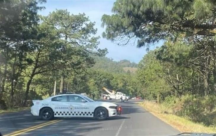 Vuelca tráiler en la carretera Xalapa-Perote