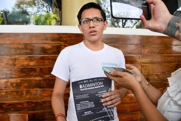 Deportista xalapeño solicita apoyo para el Selectivo Nacional de Bádminton: Se me está dificultando conseguirlo 