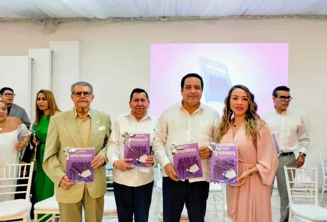 Presentan el libro “Empoderamiento de la Mujer en el Entorno Empresarial de Veracruz”