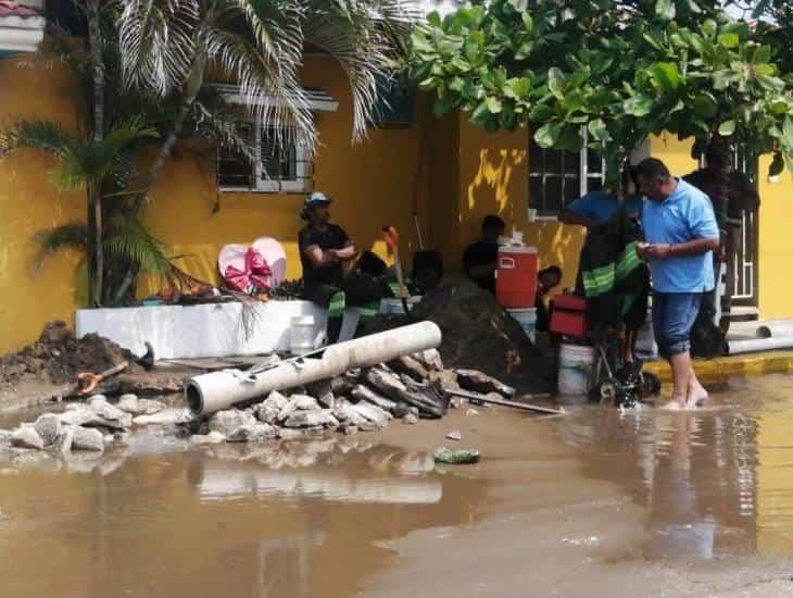 Fuga de agua en Coatzacoalcos suspendió el servicio en Playa Sol