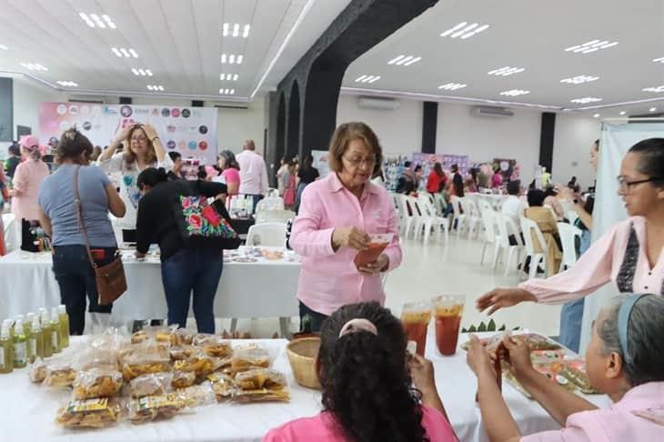 Se lleva a cabo la primera Expo Mujer en Tihuatlán 