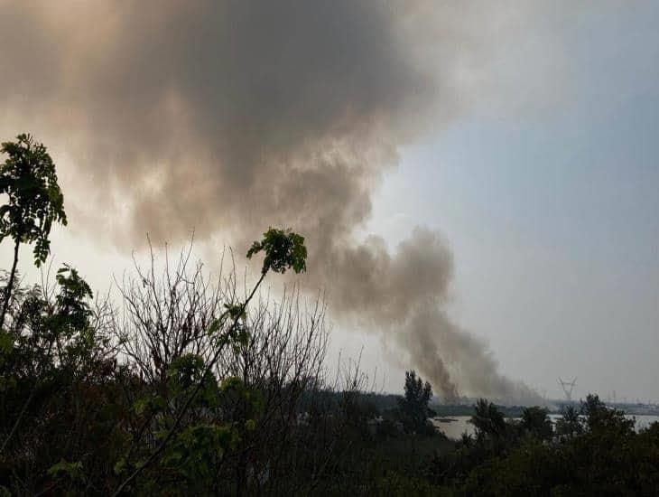 Se incendia laguna Olmeca en Veracruz