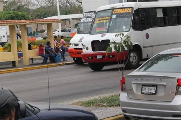 Ciudadanos denuncian mal servicio del transporte público en Veracruz