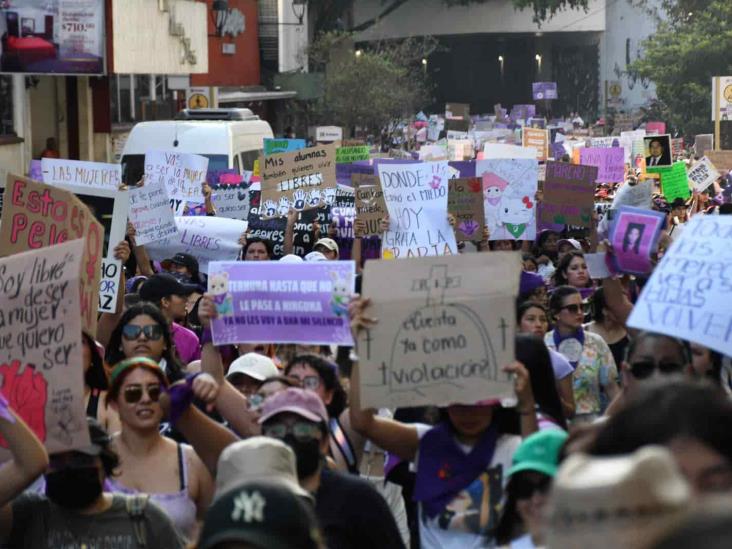 8 de Marzo: Desde Xalapa, mujeres marchan por la igualdad de derechos (+Video)