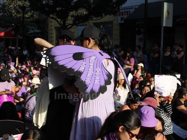 8 de Marzo: Desde Xalapa, mujeres marchan por la igualdad de derechos (+Video)