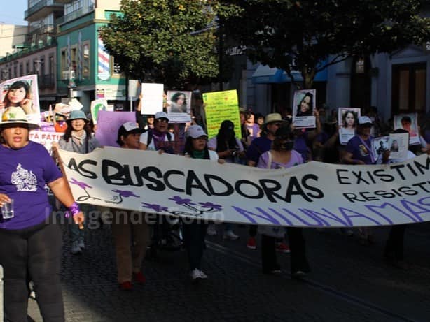 8 de Marzo: Desde Xalapa, mujeres marchan por la igualdad de derechos (+Video)