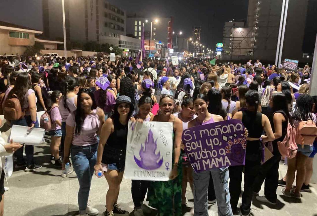 Miles de mujeres levantan la voz en Veracruz | VIDEO
