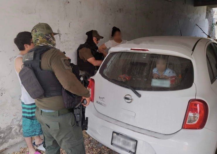 Rescatan a bebé atrapado en automóvil de la colonia Astilleros de Veracruz