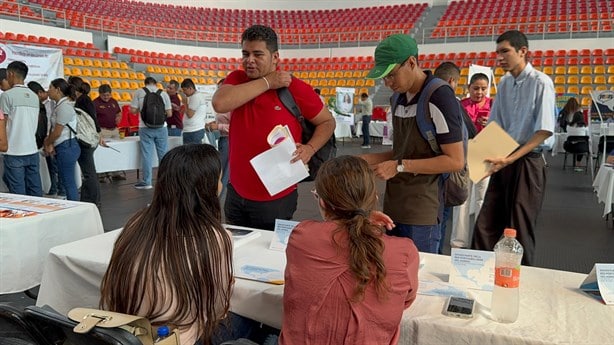 ¿Buscas trabajo? En este lugar de Veracruz realizan una feria del empleo | VIDEO