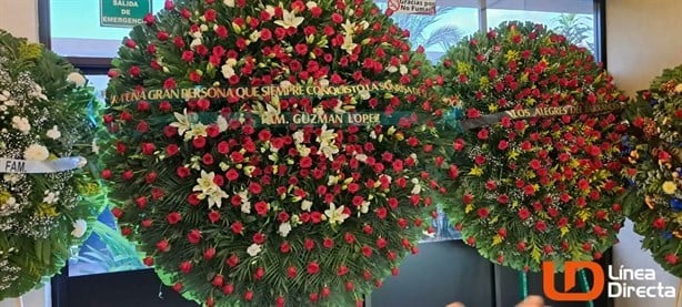 La Gilbertona Recibe flores de los hijos del Chapo Guzmán y del Mayo en su Velorio en Culiacán