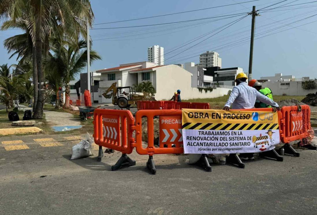 Reducen a un carril importante avenida de Costa de Oro, en Boca del Río
