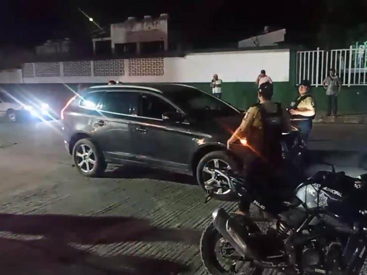 Retienen a dos por intento de extorsión a traileros en Martínez de la Torre