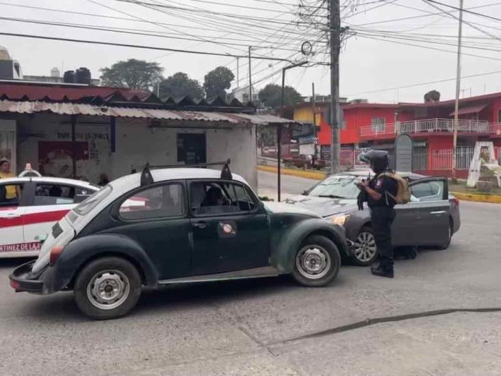 Fuerte choque en calles de Martínez de la Torre