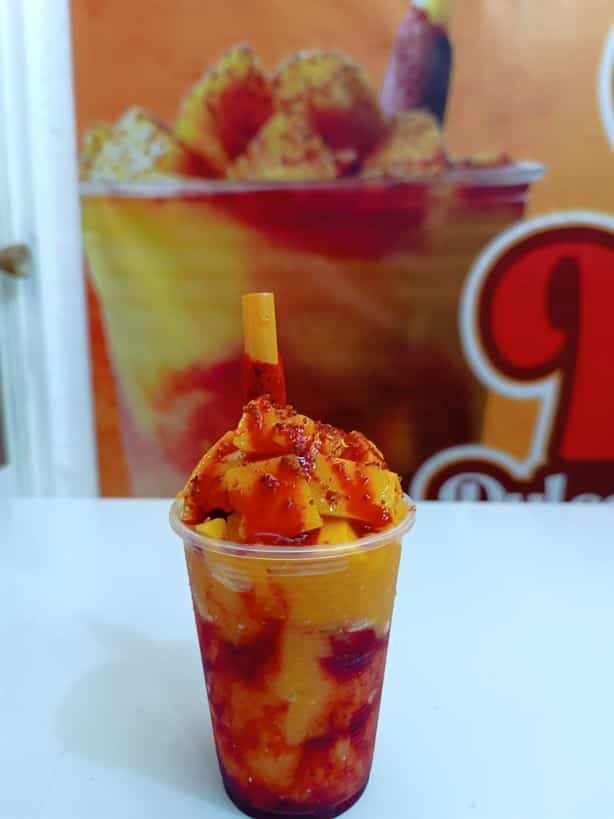 ¿Con antojo de ‘Gomiboing’, mangonada o fresas con crema? ¡En este lugar de Xalapa los puedes encontrar!