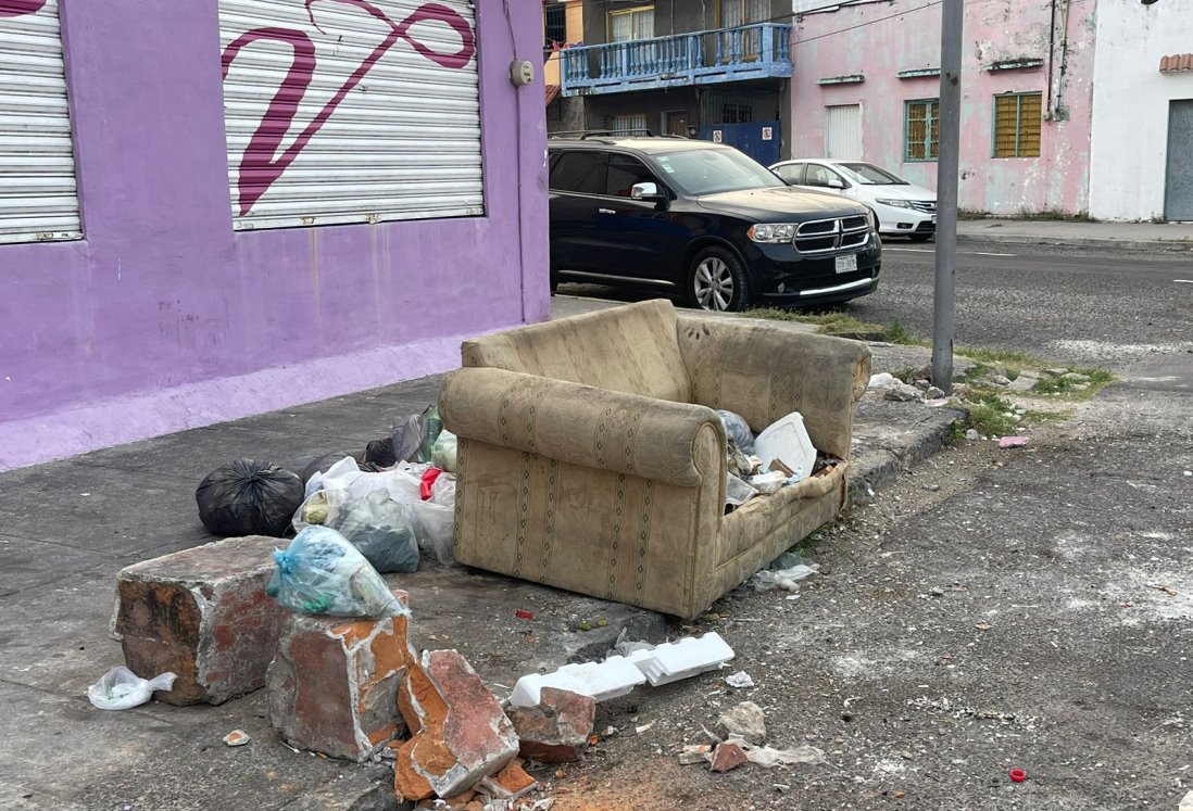 Vecinos de la colonia Zaragoza denuncian basurero clandestino