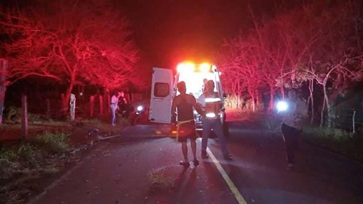 Accidente de moto deja a dos menores lesionados en Vega de Alatorre