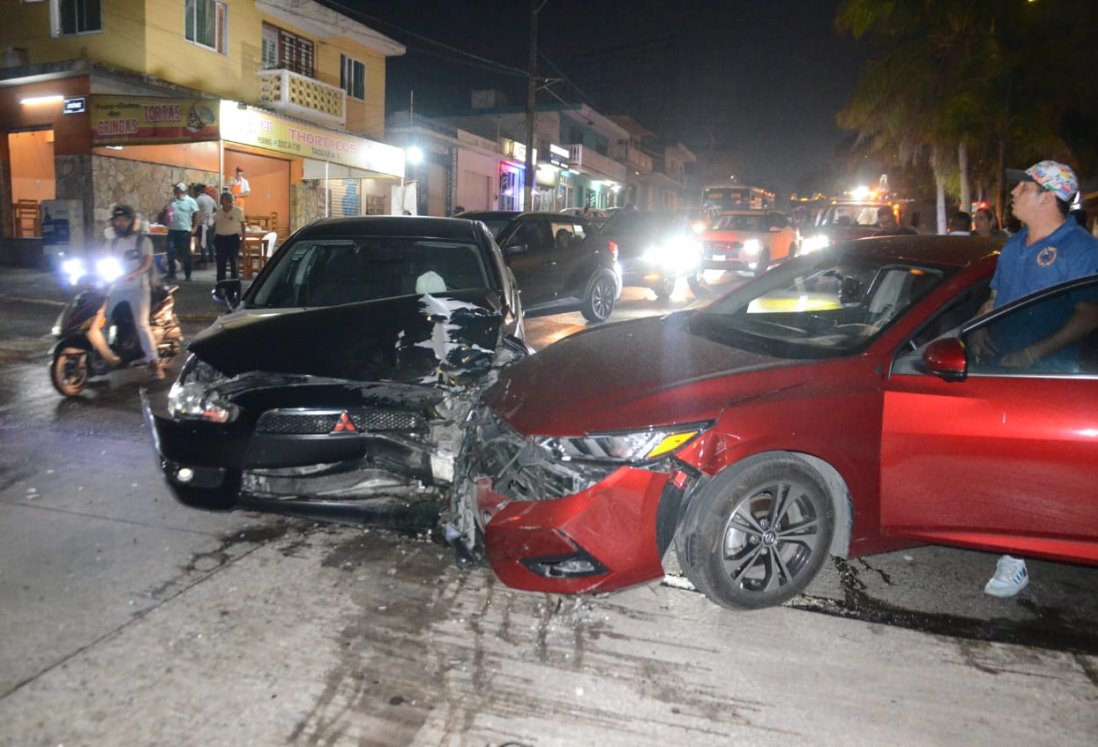 Fuerte accidente en calles de la colonia Pascual Ortiz Rubio en Veracruz