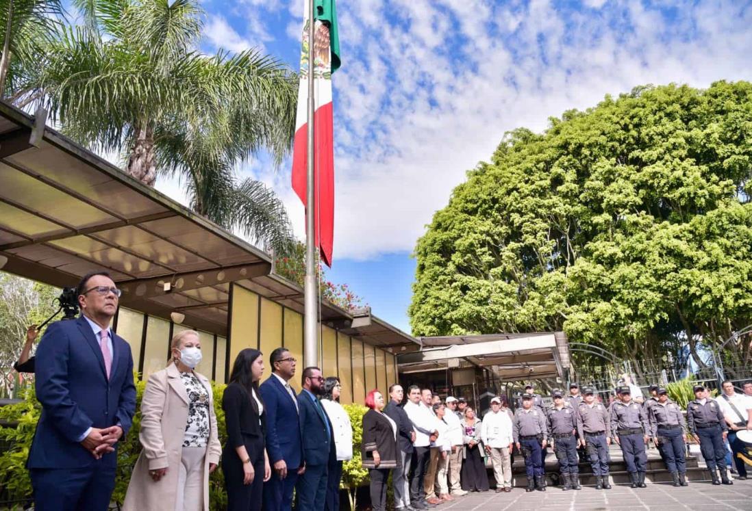 Congreso de Veracruz conmemora el 218 aniversario del natalicio del expresidente Benito Juárez