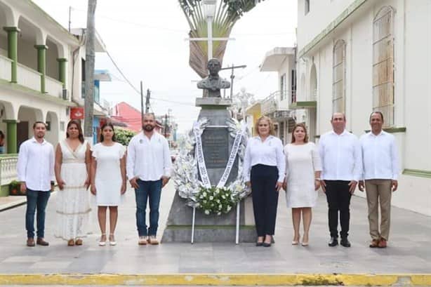 Conmemoran en Alvarado el 218 aniversario del natalicio de Benito Juárez