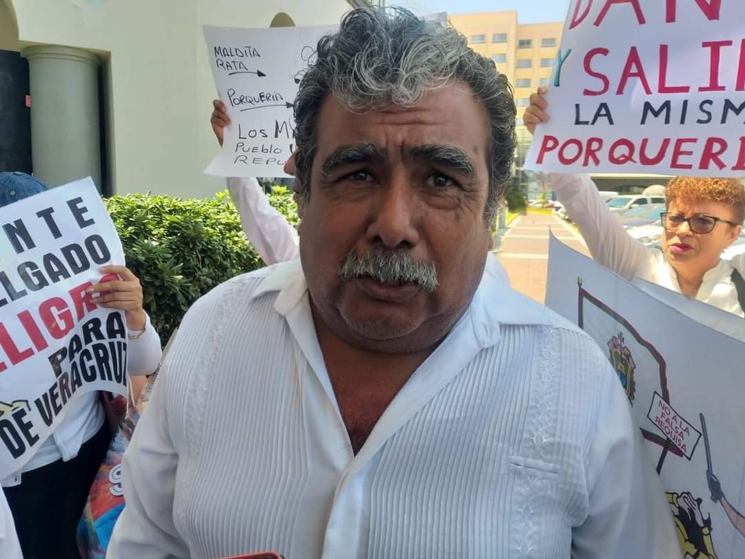 Exportuarios de Veracruz protestan contra Movimiento Ciudadano por requisa de 1991