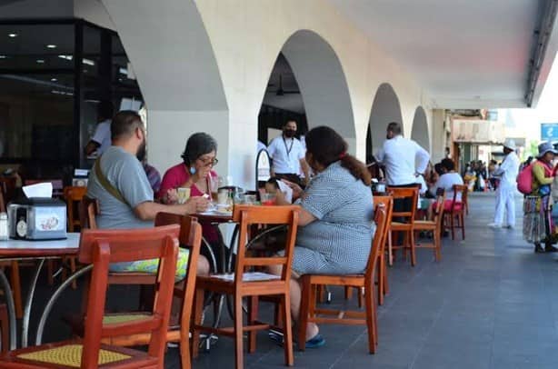 Por Semana Santa 2024 ofrecen trabajos eventuales restauranteros de Veracruz