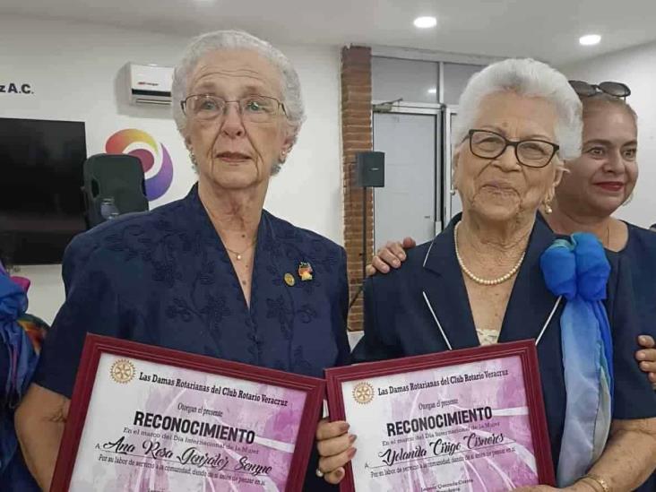 Damas del Club Rotario Veracruz reconocen su labor