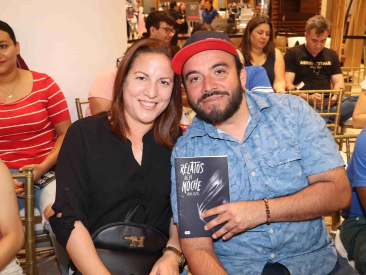 El creador Uriel Reyes presenta su libro Relatos de la Noche