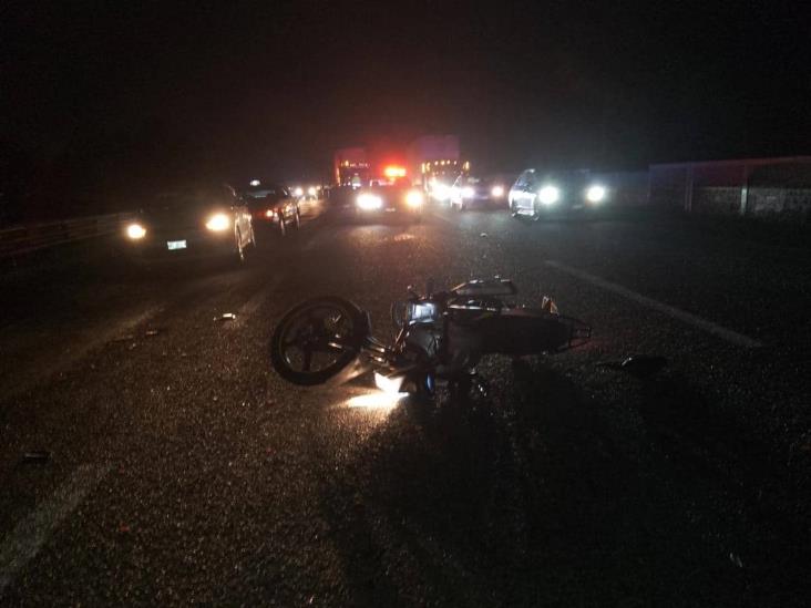 Choque en autopista Orizaba- Puebla: motociclista hospitalizado