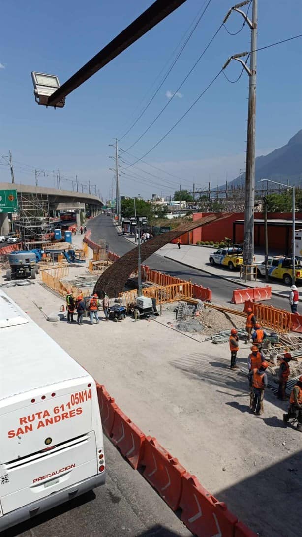 ¡Ahora en Monterrey! Colapsa estructura de la Línea 6 del Metro; esto sabemos