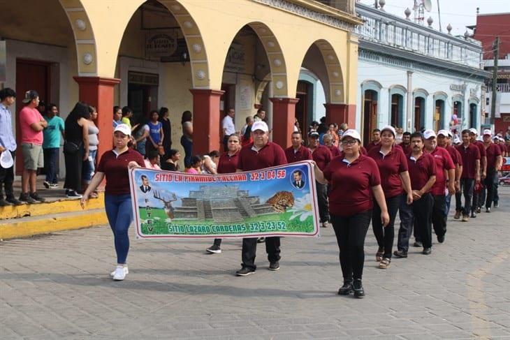 Más de 1600 trabajadores desfilan por el Día del Trabajo en Misantla 