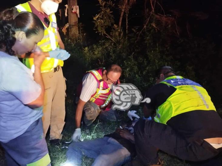 Dos motociclistas graves tras perder el control y derrapar en Fortín