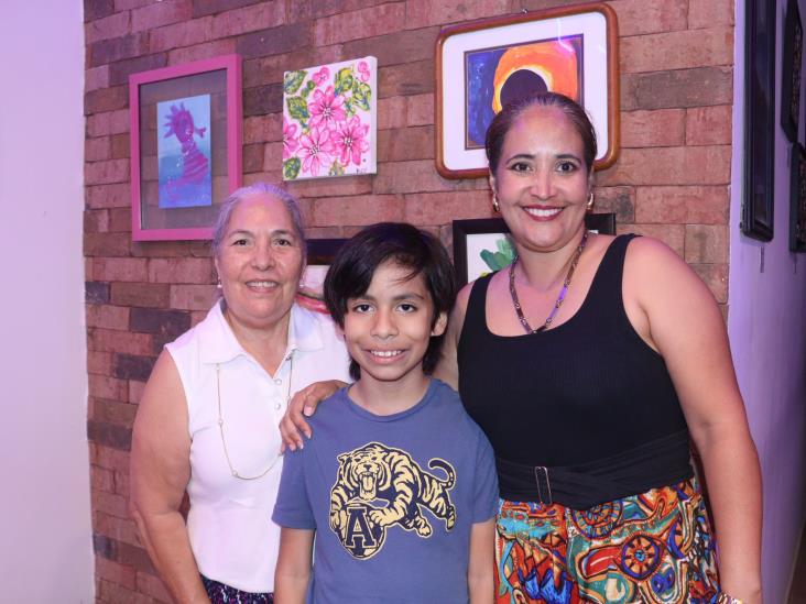 Valeria Arcos Parra y Karla Anahi´ Pe´rez Lo´pez inauguran exposición plástica