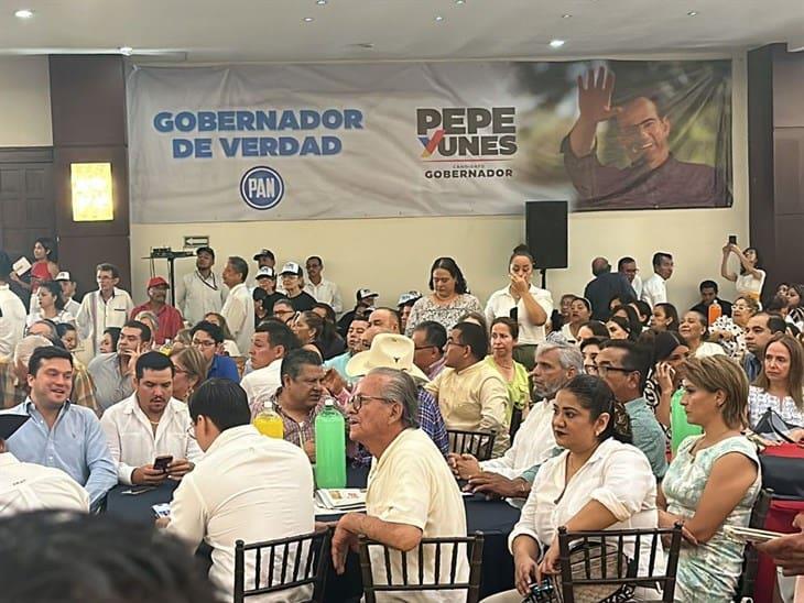 No fallaré a Veracruz, dice Pepe Yunes en evento convocado por ex colaborador de Cuitláhuac García