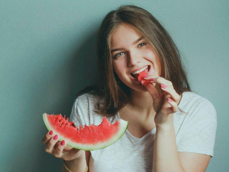 Ola de calor: Las 10 frutas que debes comer para mantenerte hidratado