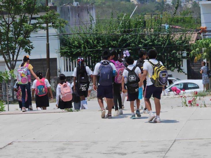 Ola de calor: Así buscan disminuir riesgos para estudiantes en escuelas de Poza Rica