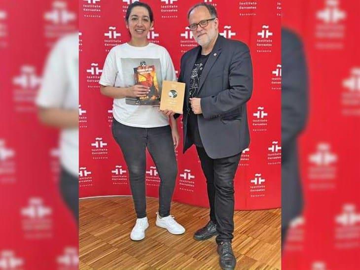 Veracruzana Fernanda Melchor gana Premio Internacional de Periodismo