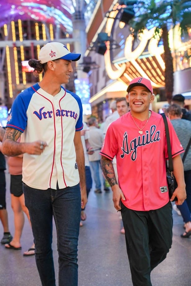 Peleador de la UFC aparece en Estados Unidos con jersey del Águila de Veracruz | FOTO