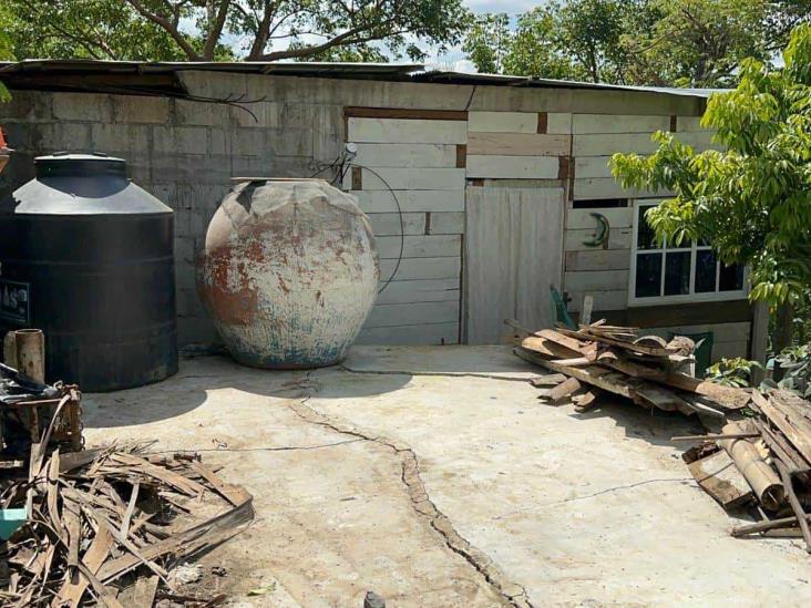 En esta zona de Poza Rica sobreviven la ola de calor sin agua y sin energía eléctrica