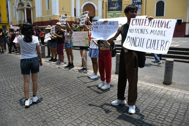 Manda ayuda contra incendios en Veracruz, no antimotines, reclaman a Cuitláhuac