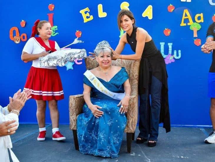 Coronan a Elsa Mancisidor, reina madre de las Zumberas de Costa de Oro