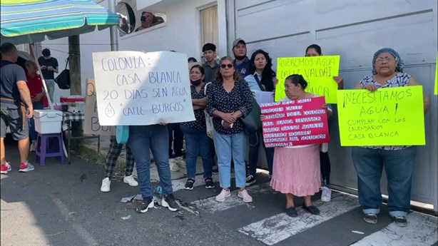 Ya no hay agua ni en las tiendas en Xalapa: vecinos de Casa Blanca