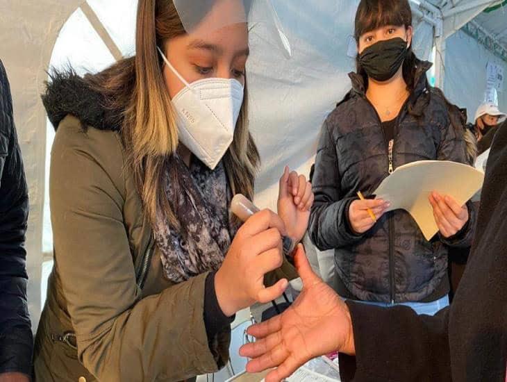 Se viraliza mujer que niega ayuda a mujer alegando que votó por Morena |VIDEO