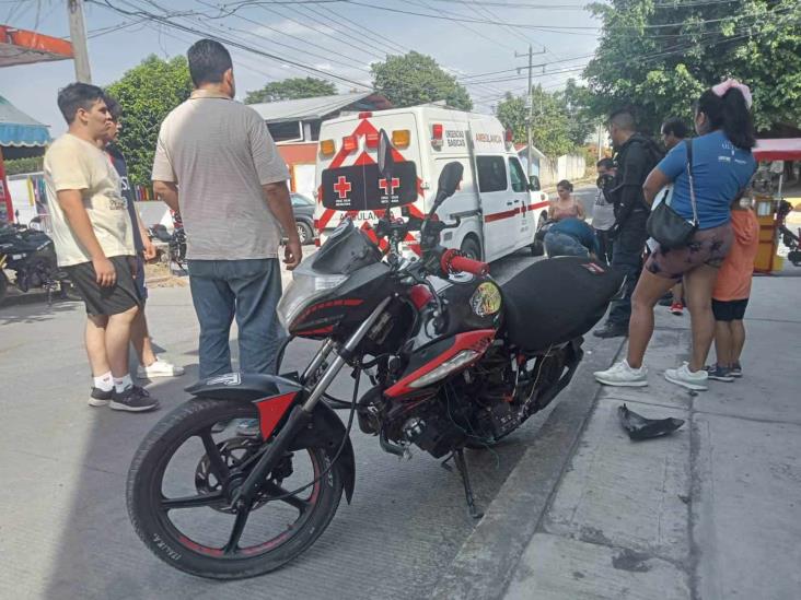 Fuerte choque en Martínez de la Torre; un motociclista lesionado