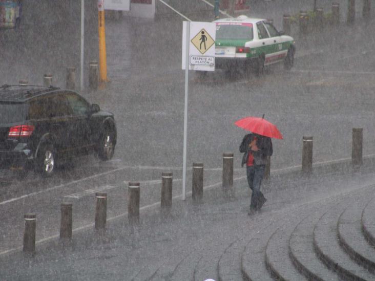 ¡Lluvias fuertes en Xalapa! llama Protección Civil a tomar precauciones